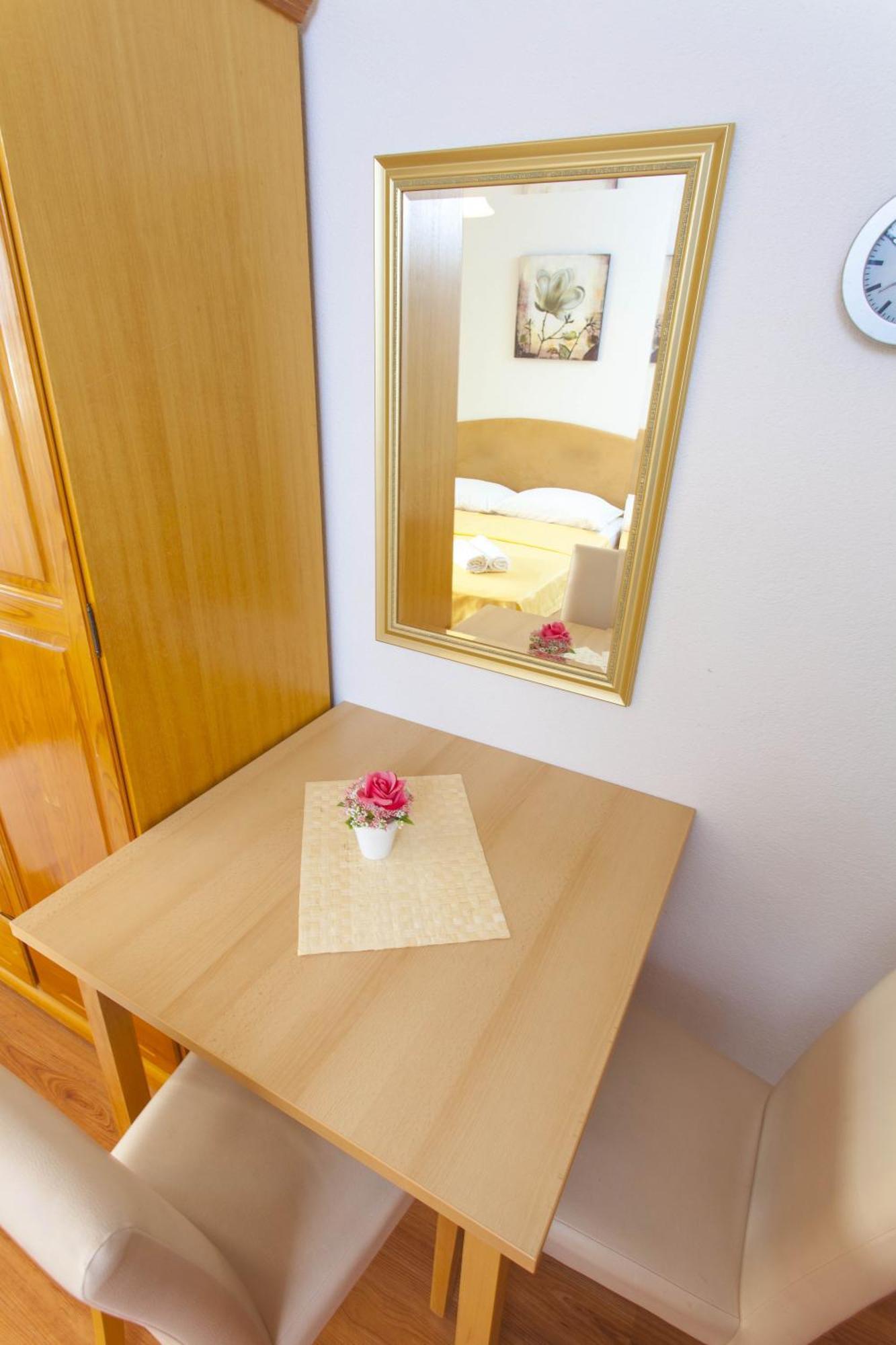 House Bilic Apartamento Baška Voda Quarto foto