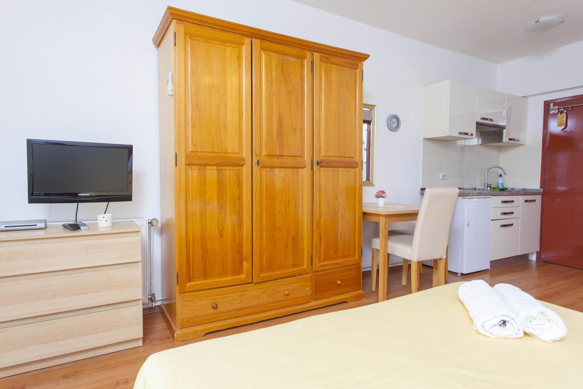 House Bilic Apartamento Baška Voda Quarto foto