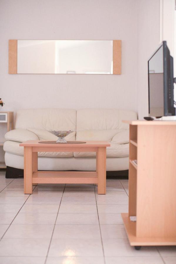 House Bilic Apartamento Baška Voda Exterior foto