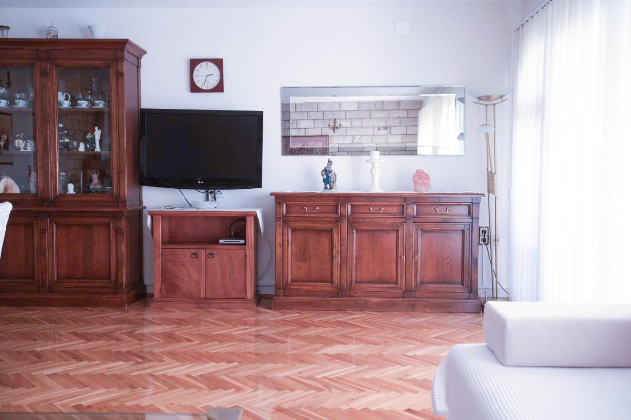 House Bilic Apartamento Baška Voda Exterior foto